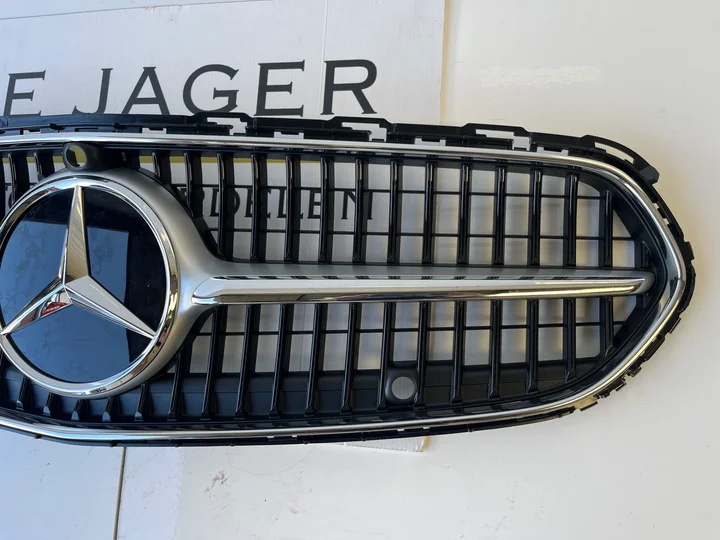 mb-w206-c-klasse-amg-luxury-line-grille-a2068883900-nieuw — foto 4