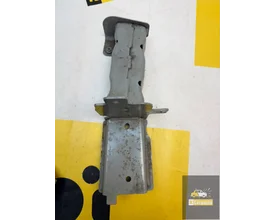 voorbumperbeugel-rechts-met-onderdeelnummer-960169200r