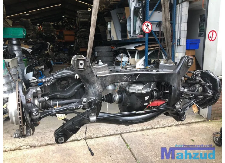 BMW 1 serie F20 F21 compleet achteras subframe