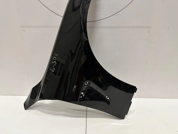bmw-4-serie-f32-f33-f36-m-voorscherm-spatbord-origineel — foto 4