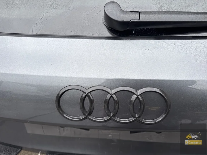 audi-a3-8y-sportback-zwart-achterklep-2019 — foto 6