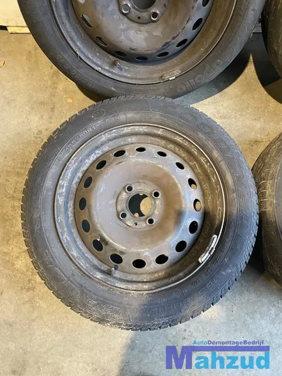 renault-clio-3-velgen-reservewiel-4x100-601-15-inch-327 — foto 3
