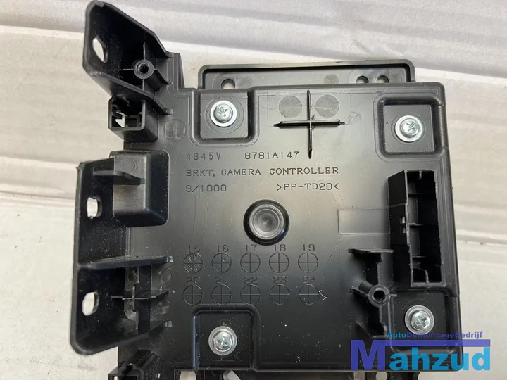 mitsubishi-outlander-phev-camera-module-2015 — foto 2