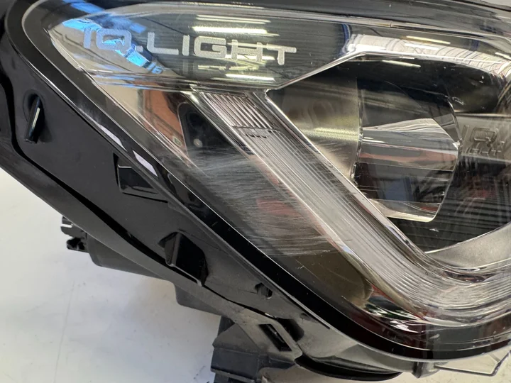 vw-t-roc-troc-facelift-vol-led-koplamp-rechts-2ga941036af — foto 10