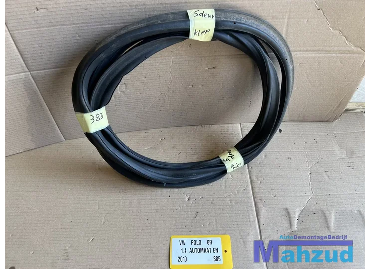 VW POLO 6R Achterklep rubber 2009-2016