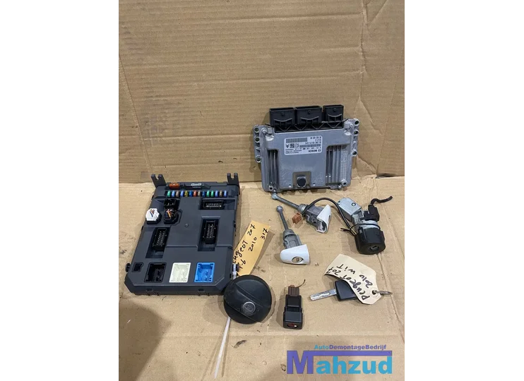 PEUGEOT 207 1.6 Contactslot sleutelset met ecu 2006-2015
