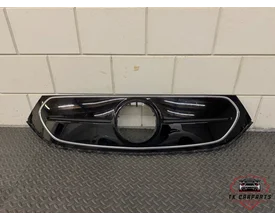 mercedes-eqa-grille-a2438880700