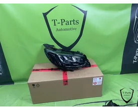 peugeot-208-koplamp-lamp-rechts-9833036180