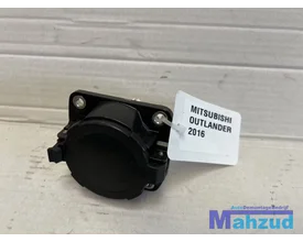 mitsubishi-outlander-phev-oplaadpunt-2015-73ld1001