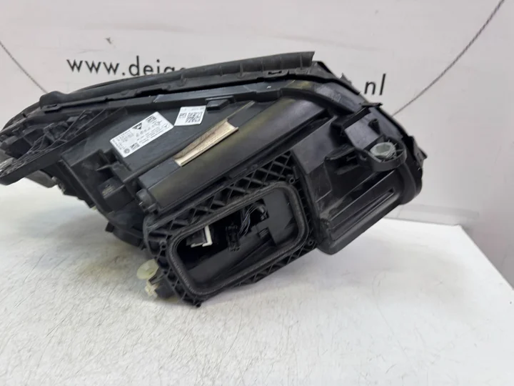 c-klasse-w205-facelift-high-led-koplamp-links-a2059067905kz — foto 4