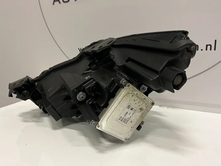 mazda-3-vol-led-koplampen-9-pins-compl-bcjh51040-bcjh51030 — foto 4