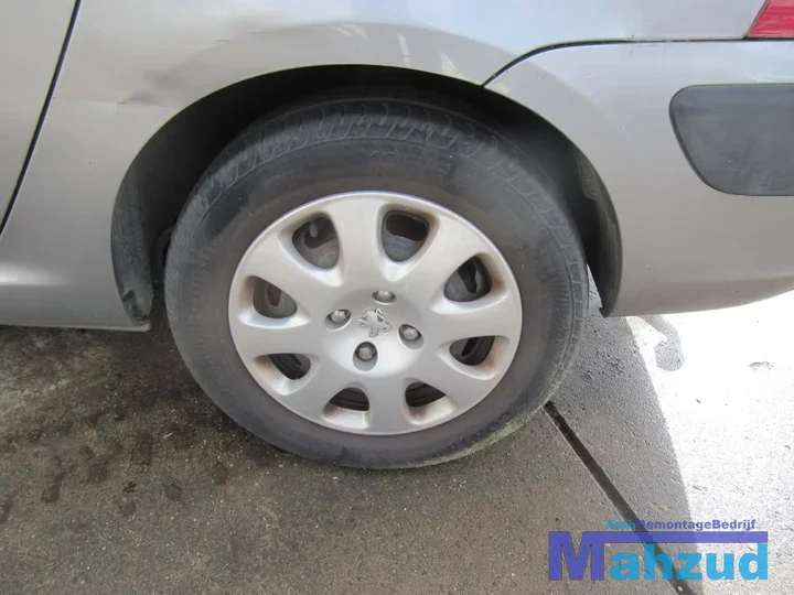2004-peugeot-307-break-sw-16-16v-demontage-sloop-237 — foto 13