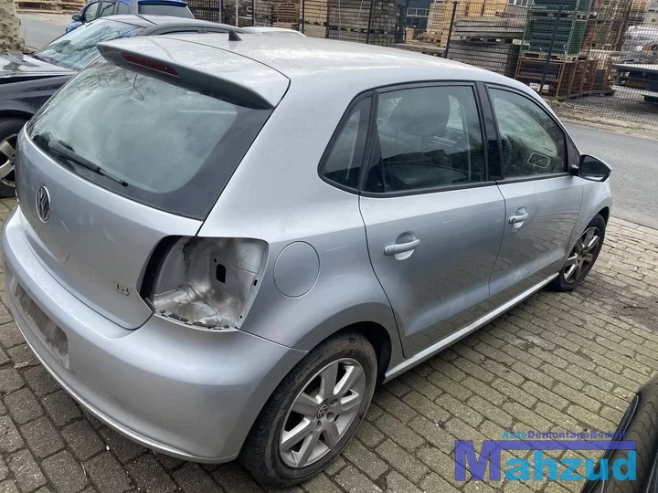 2010-vw-polo-6r-14-dsg-cgg-cggb-mlg-la7w-demontage-onderdelen — foto 9
