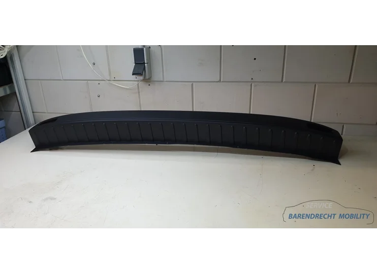 Achterbumper Ford Transit Courier Connect achter bumper zwart zo goed als nieuw