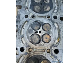 om642-642-mercedes-chrysler-jeep-dodge-pierburg-cilinderkop-links-r6420160901-kapot-origineel-gebruikt-2005-2006-2007-2008-2009-2010-2011-2012-2013-2014-barendrecht-mobility-service — foto 4