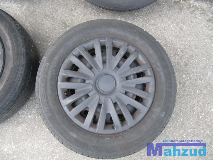peugeot-307-velgen-banden-195-65-15-inch-4x108 — foto 2