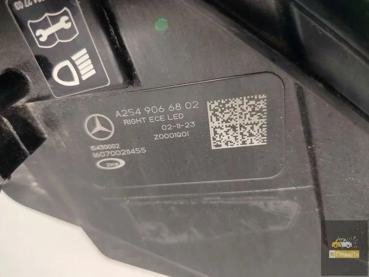 a2549066802-mercedes-glc-w254-digitaal-licht-rechts — foto 3