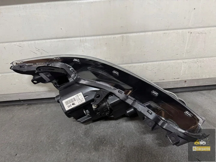 8115002k30-toyota-auris-ii-linker-liftlamp — foto 3
