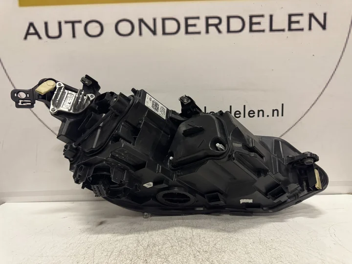 vw-golf-8-iq-light-vol-led-koplamp-links-5h1941035 — foto 7