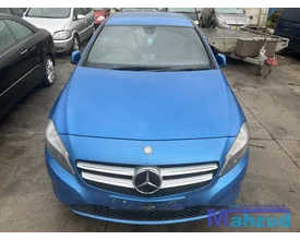 2013-mercedes-a-klasse-w176-18-a200-cdi-651901-onderdelen-blauw — foto 2