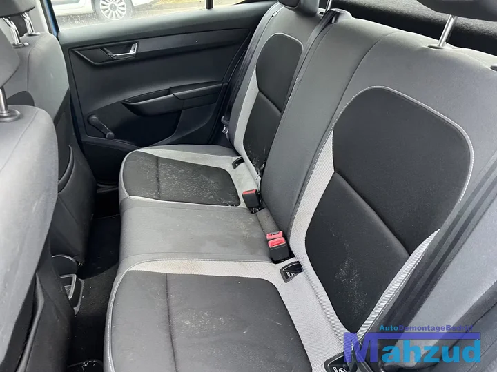 skoda-fabia-3-12-tsi-blauw-lq5x-cjzc-ped-onderdelen-sloop — foto 13