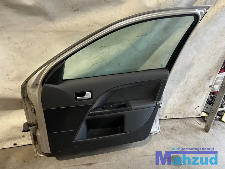 ford-mondeo-3-zilver-06-o6-rechts-voor-deur-20002007 — foto 4