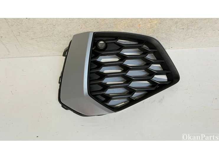 Audi A3 S-line right fog lamp cover plate right 8Y0807682