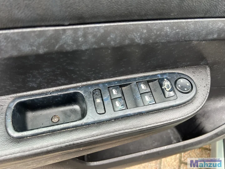 2006-peugeot-307-break-ezsd-groen-demontage-onderdelen — foto 23
