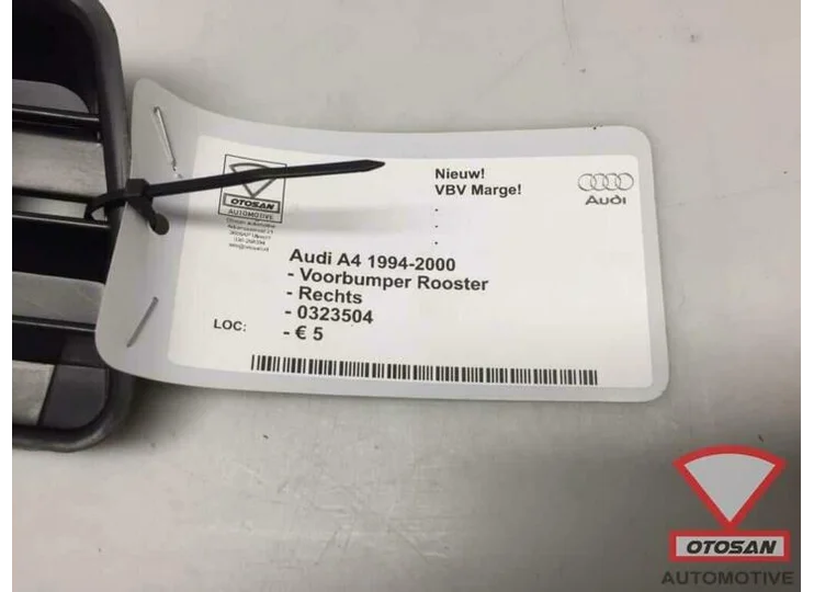 Audi A4 94-00 Voorbumper Rooster Rechts Nieuw! 0323504