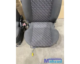 ford-fiesta-4-voorstoelen-bestuurdersstoel-bijrijdersstoel — foto 3