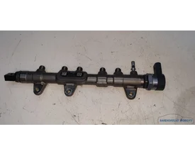 injectorrail-b47d20a-bmw-1-3-4-5-serie-fseries-851415402-druksensor-brandstof-origineel-gebruikt