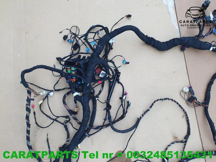 1ea971566n-q4-e-tron-kabelboom-dashboard-q4-zekeringkast-q4 — foto 6