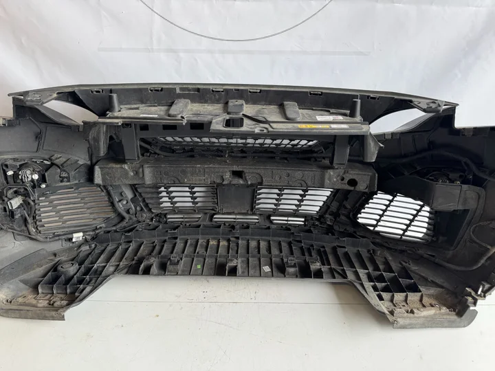 peugeot-3008-5008-gt-voorbumper-bumper-9815499077-6pdc-2016 — foto 11
