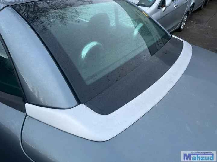 peugeot-207cc-grijs-kthc-achterklep-schade-20072012 — foto 4
