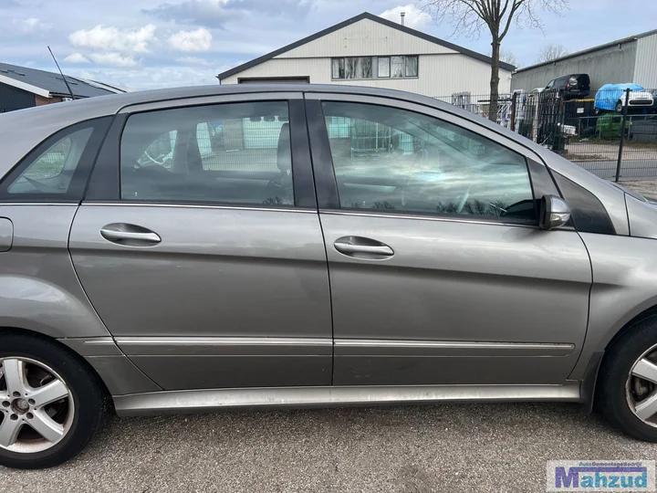2006-mercedes-b-klasse-w245-20-grijs-748-266960-demontage — foto 8