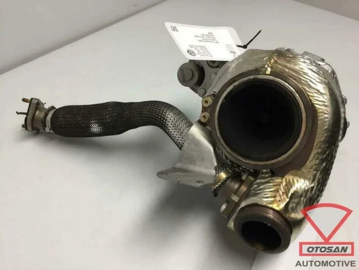 vw-touareg-2018-vag-turbo-3.0tdi-v6-059145873eg — foto 2