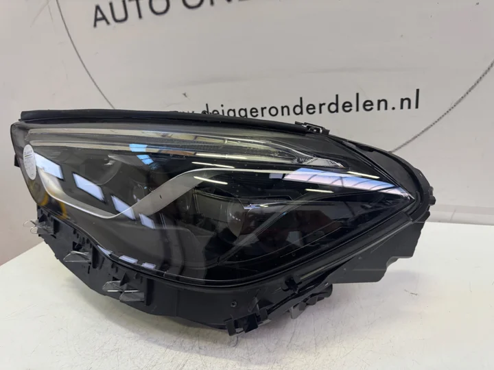 mb-gla-h247-facelift-multibeam-koplamp-links-a2479064304 — foto 2