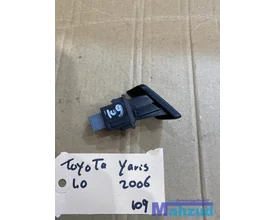 toyota-yaris-p9-alarmlicht-schakelaar-843320d010 — foto 2