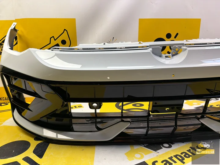 8-r-r20-85-volkswagen-golf-faceliftvoorbumper5h0807221l — foto 6