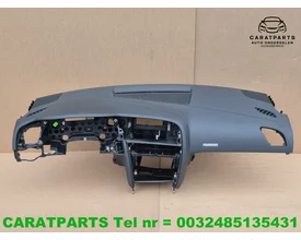 8t1857041f-8t1857003c-8t1857003d-audi-a5-dashboard-a5