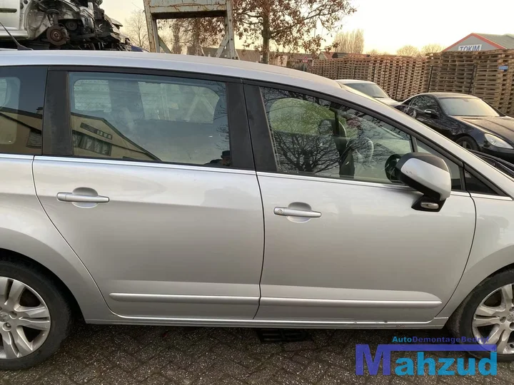 peugeot-5008-rechts-zijraam-zijruit — foto 6