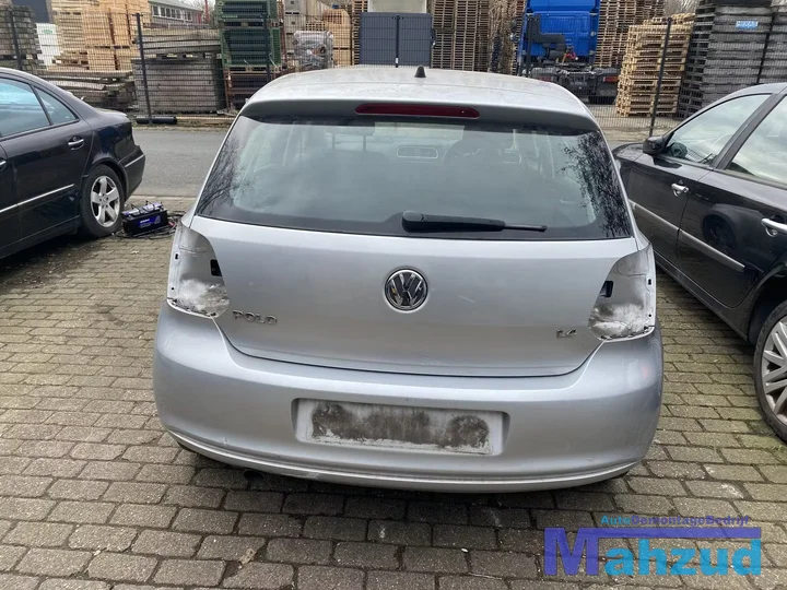 2010-vw-polo-6r-14-dsg-cgg-cggb-mlg-la7w-demontage-onderdelen — foto 7