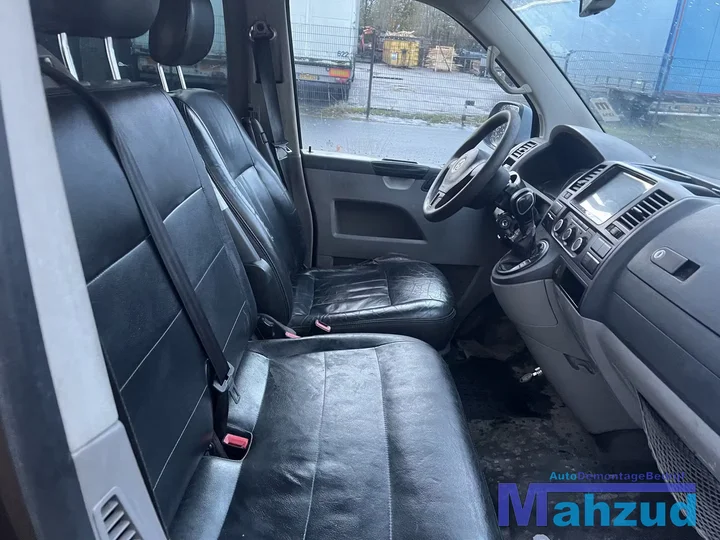 2012-vw-transporter-t5-5-25-tdi-onderdelen-demontage — foto 20
