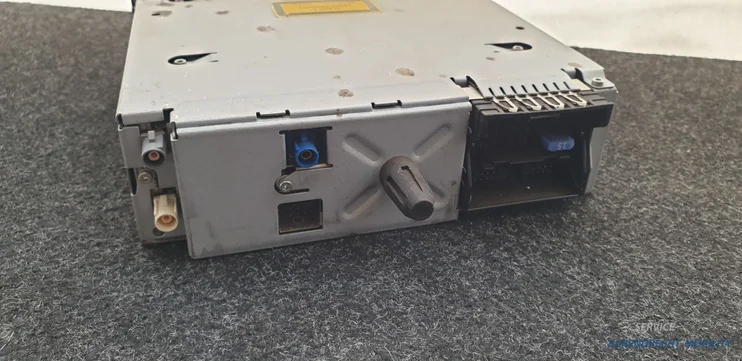 rneg-radio-cd-speler-met-bluetooth-en-navigatie-96736746xt-citroen-peugeot-origineel-gebruikt-2009-2013 — foto 3