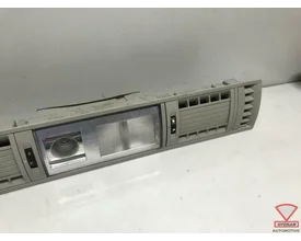 vw-transporter-t5-binnenverlichting-achter-7h5947105 — foto 3