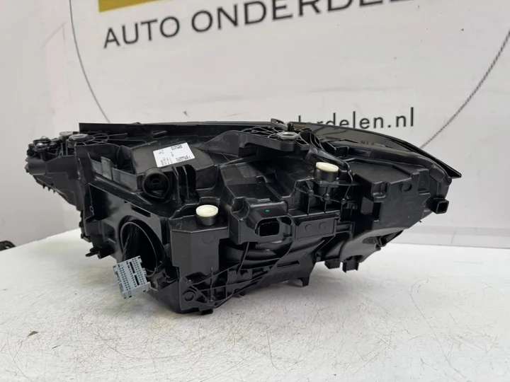 bmw-4-g22-g23-g26-m3-m4-g80-g82-lci-led-koplamp-5a3b314 — foto 7