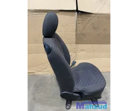 ford-fiesta-4-voorstoelen-bestuurdersstoel-bijrijdersstoel — foto 13