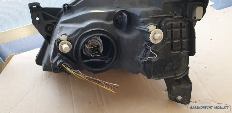 koplamp-opel-tigra-twintop-tt-rechts-halogeen-donkere-inleg-origineel-gebruikt-2004-2010 — foto 9