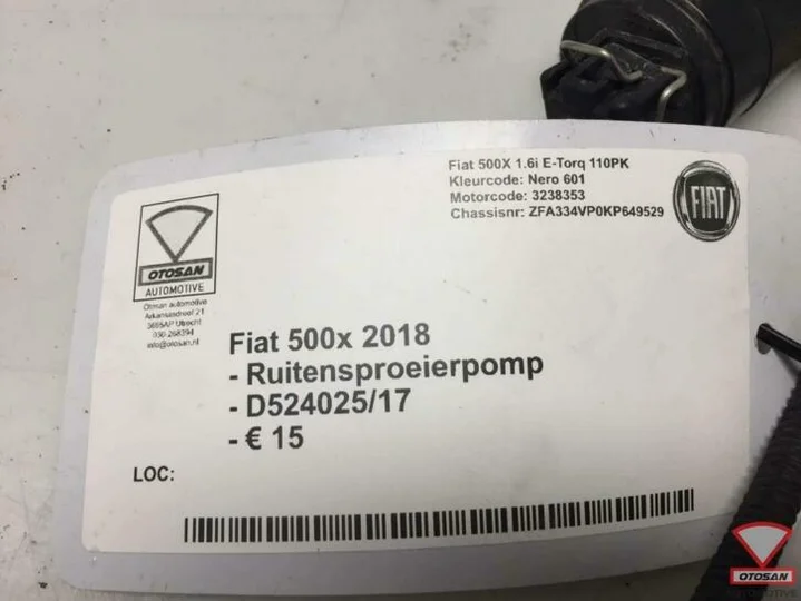 fiat-500x-2018-ruitensproeierpomp-d524025-17 — foto 3
