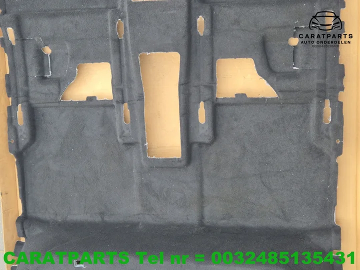 5lb863021b-audi-q4-tappijt-enyaq-vloerbedekking-q4-vloer — foto 4